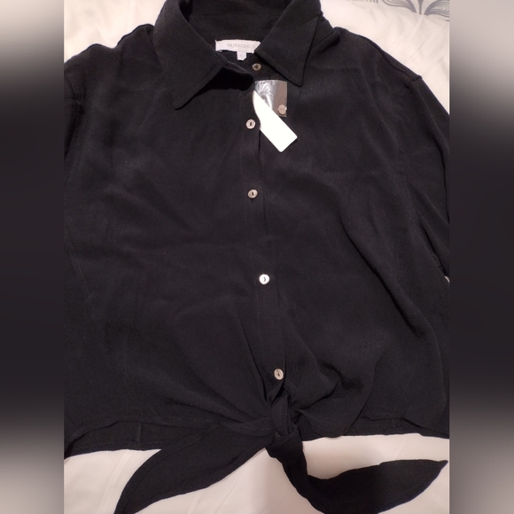 NWT🔥 Anthropologie Olivaceous Lightweight Tie-front Opaque Blouse Size Large - Picture 4 of 9